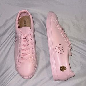 Pink Loly in the sky shoes! Original box and laces. Size 9. Vintage Style.